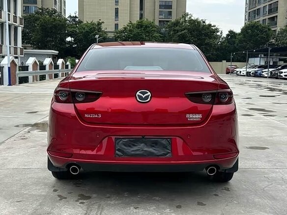 2023 Mazda 3 Axela IV (BP), пурпурный, 1650000 рублей - вид 6