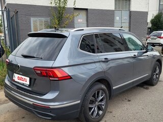 2022 Volkswagen Tiguan Allspace II Рестайлинг, серый, 3000000 рублей, вид 4