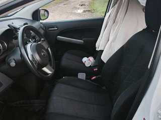 2010 Mazda 2 II (DE), белый, 670000 рублей, вид 5