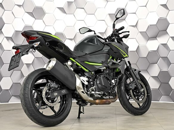 2023 Kawasaki Z 400, чёрный, 599000 рублей - вид 6