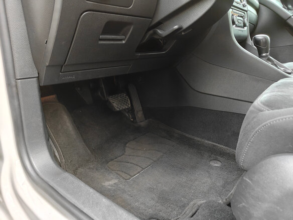 2011 Volkswagen Golf VI, белый, 999000 рублей - вид 17