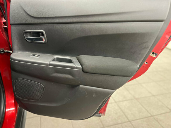2012 Mitsubishi ASX I, красный, 730000 рублей - вид 12
