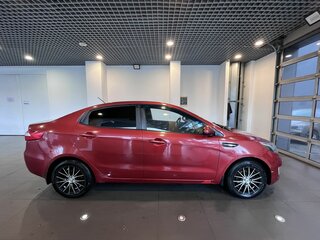 2013 Kia Rio 5-speed III, красный, 673000 рублей, вид 2
