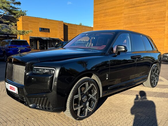 2021 Rolls-Royce Cullinan I (Series I), чёрный, 38000000 рублей