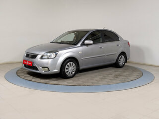2011 Kia Rio II Рестайлинг, серебристый, 650000 рублей, вид 4