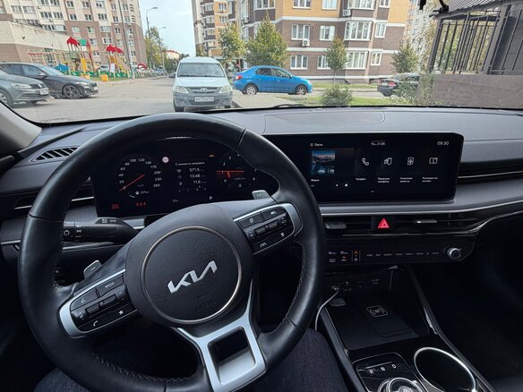 2023 Kia K5 LPi III Рестайлинг, белый - вид 6