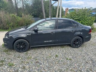 2016 Volkswagen Polo V Рестайлинг, серый, 1130000 рублей, вид 2