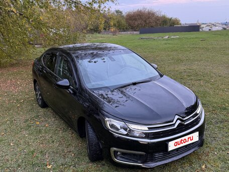 2017 Citroen C4 II Рестайлинг, чёрный, вид 3