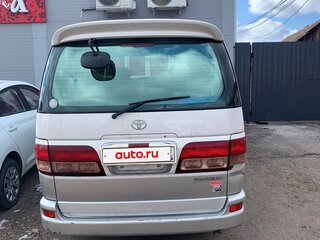 1999 Toyota Regius I, белый, 786250 рублей, вид 3
