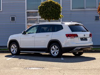 2018 Volkswagen Teramont I, белый, 2495000 рублей, вид 4