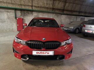 2021 BMW 3 серии 318d VII (G2x), красный, 3900000 рублей, вид 3