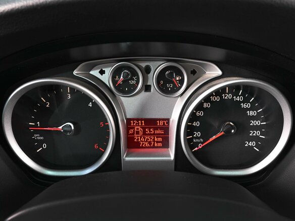 2010 Ford Focus II Рестайлинг, белый, 700000 рублей - вид 14