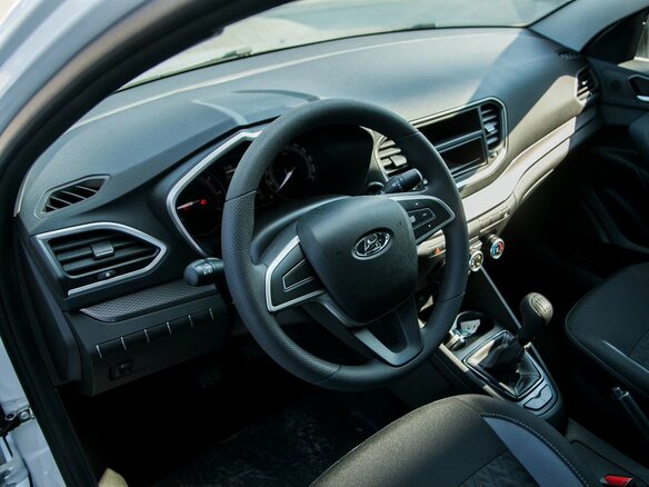 2026 Lada (ВАЗ) Vesta I Рестайлинг (NG), белый, 1565190 рублей - вид 19