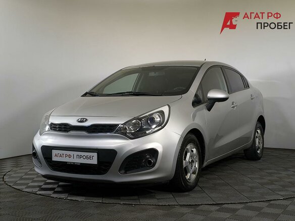 2011 Kia Rio III (Global market), серебристый, 729000 рублей