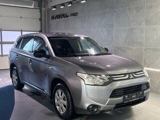 2013 Mitsubishi Outlander III, серый, 1375000 рублей, вид 3