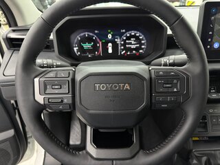 2025 Toyota Hilux IX, белый, 6850000 рублей, вид 4