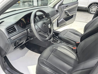 2023 Volkswagen Lavida III Рестайлинг, белый, 1054007 рублей, вид 4