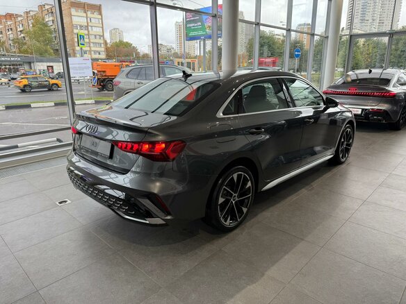 2025 Audi A3L 35 TFSI IV (8Y) Рестайлинг, серый, 4200000 рублей - вид 4