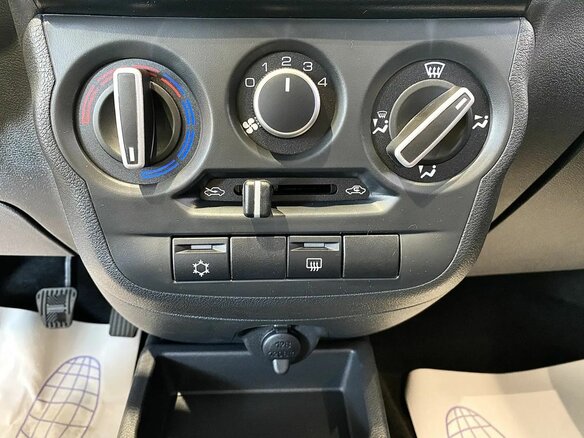 2026 Lada (ВАЗ) Granta I Рестайлинг, чёрный, 1068000 рублей - вид 13