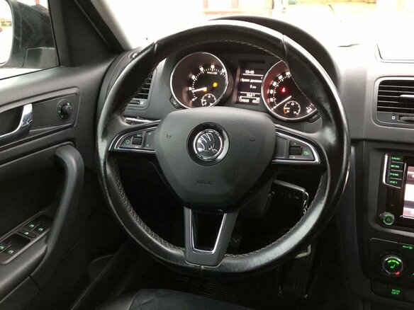 2015 Skoda Yeti I Рестайлинг, белый, 1117000 рублей - вид 14