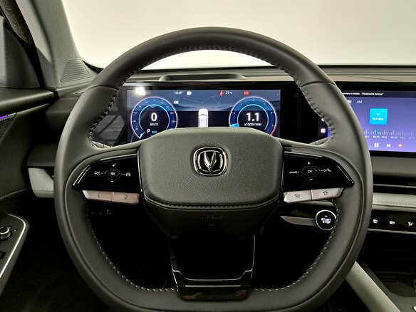 2024 Changan CS75 Plus III, чёрный, 2950000 рублей - вид 13