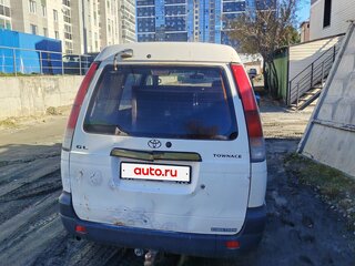 2001 Toyota Town Ace III, белый, 250000 рублей, вид 3