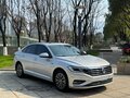 2021 Volkswagen Jetta VII Рестайлинг, серебристый, 1700000 рублей - вид 2