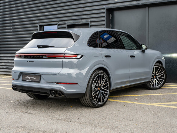 2026 Porsche Cayenne III Рестайлинг, серый, 19790000 рублей - вид 7