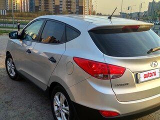 2010 Hyundai ix35 I, серебристый, 870000 рублей, вид 2