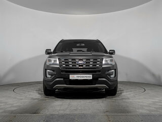 2017 Ford Explorer V Рестайлинг, серый, 2490000 рублей, вид 2