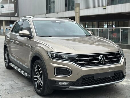 2023 Volkswagen T-Roc I (China Market), золотистый, 2185000 рублей, вид 3