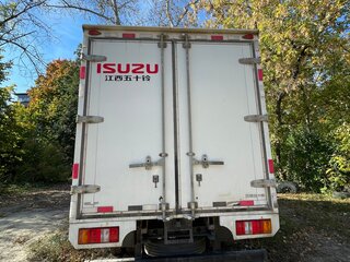 2023 Isuzu Elf (N-series), белый, 3800000 рублей, вид 4