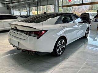 2023 Hyundai Elantra VII (CN7) Рестайлинг, белый, 1310000 рублей, вид 4