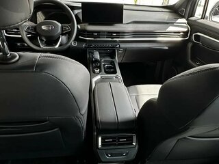 2026 Geely Okavango I Рестайлинг, белый, 4085990 рублей, вид 4