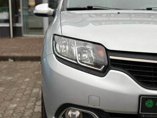 2014 Renault Logan II, серый, 598000 рублей, вид 4