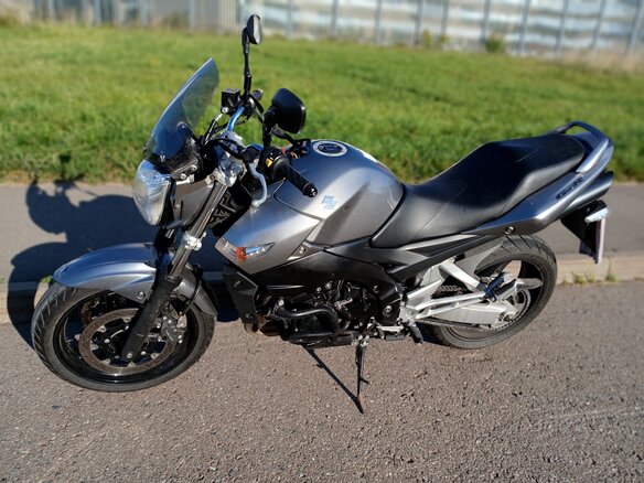 2009 Suzuki GSR 600, серый, 390000 рублей