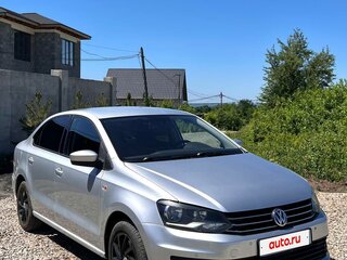 2017 Volkswagen Polo V Рестайлинг, серебристый, 1100000 рублей, вид 1