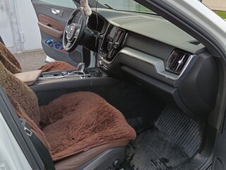 2022 Volvo XC60 II Рестайлинг, белый, 4950000 рублей, вид 4
