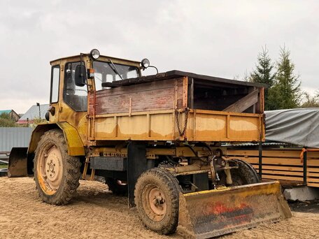 2005 ХТЗ Т-16, красный, 650000 рублей, вид 1
