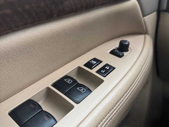 2011 Nissan Armada I Рестайлинг, голубой, 3000000 рублей - вид 11