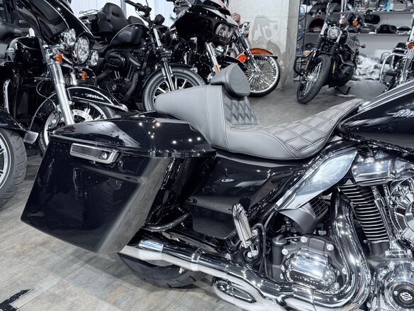 2017 Harley-Davidson Road Glide Special, чёрный, 1899000 рублей - вид 18