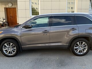 2015 Toyota Highlander III (XU50), серый, 3400000 рублей, вид 4
