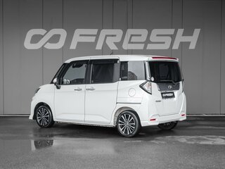 2021 Toyota Roomy I Рестайлинг, белый, 1540000 рублей, вид 2