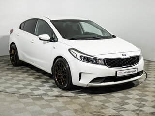 2018 Kia Cerato III Рестайлинг (Classic), белый, 1279700 рублей, вид 3