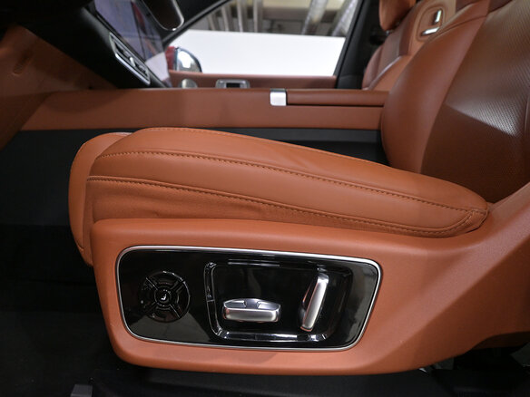 2023 Li Auto (Lixiang) L7 I, оранжевый, 5075000 рублей - вид 10