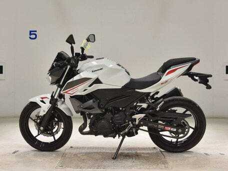 2021 Kawasaki Z 400, белый, 599000 рублей, вид 1