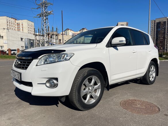 2011 Toyota RAV4 III (XA30) Рестайлинг, белый, 1175000 рублей - вид 1