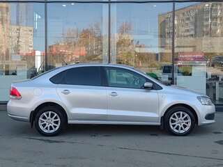 2012 Volkswagen Polo V, серебристый, 674000 рублей, вид 4