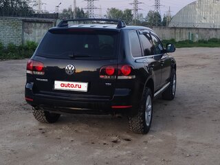 2007 Volkswagen Touareg I Рестайлинг, чёрный, 820000 рублей, вид 2