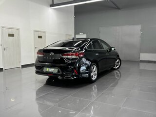 2018 Hyundai Sonata VII (LF) Рестайлинг, чёрный, 1560000 рублей, вид 2